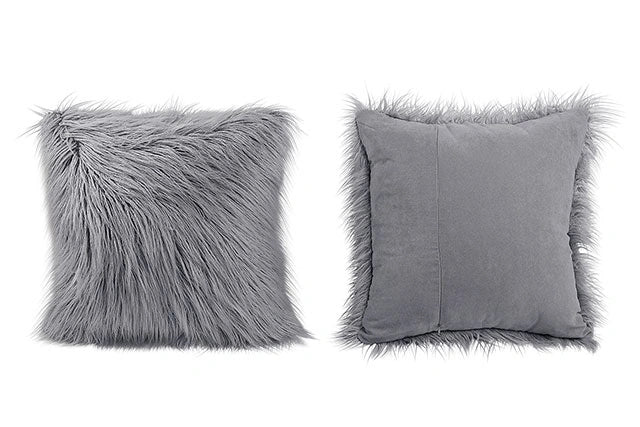 Evadne Loveseat