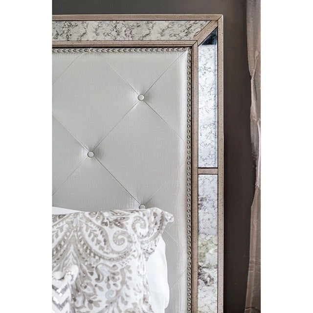 Loraine Queen Bedroom Set