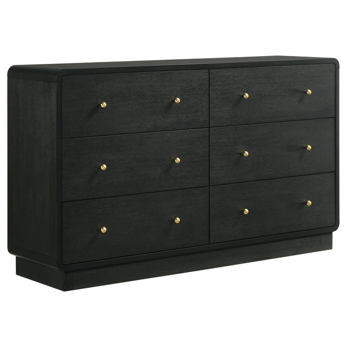Cavelle Dresser