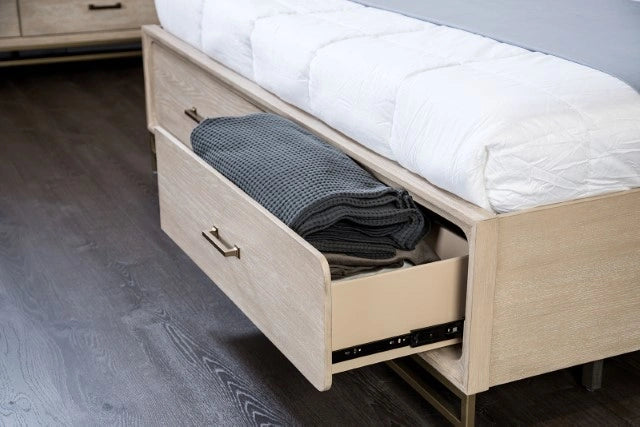 Sandnes E.King & Queen Bed