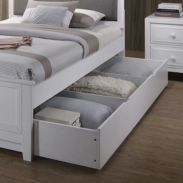 Kirsten Trundle White