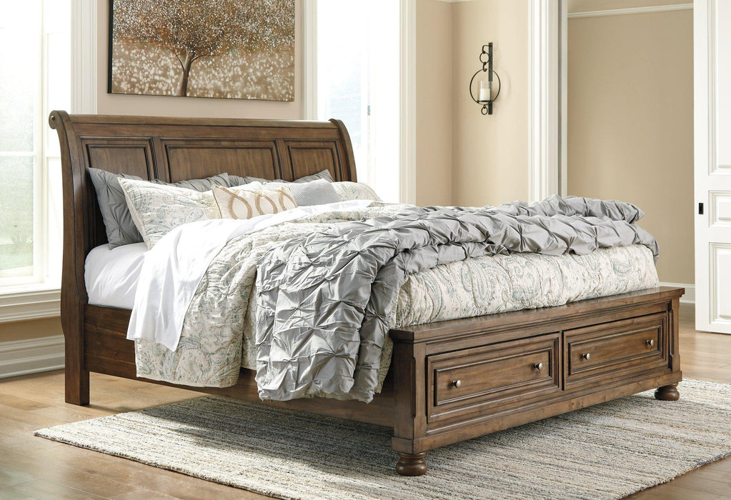 Flynnter Bedroom Set