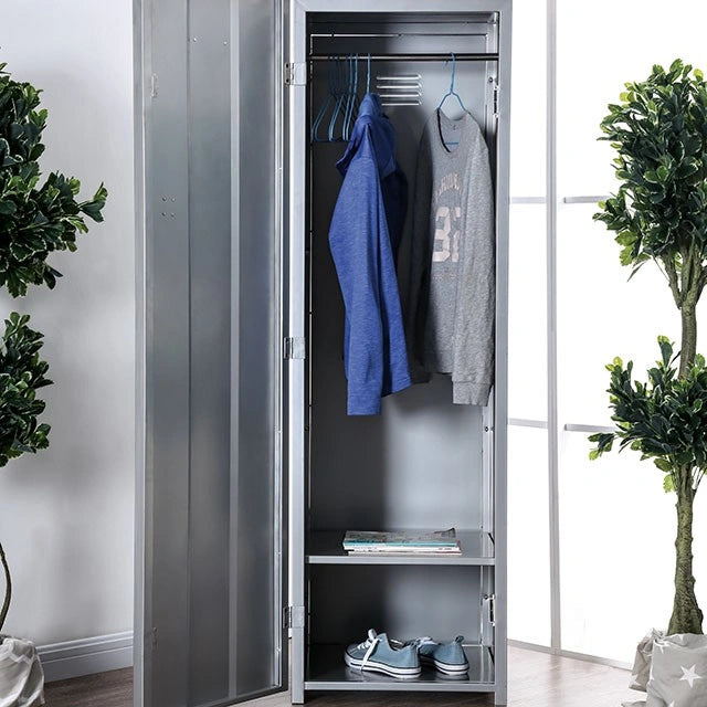 Zaheera Locker